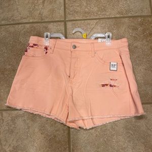 Time and Tru Peach Floral Denim Shorts